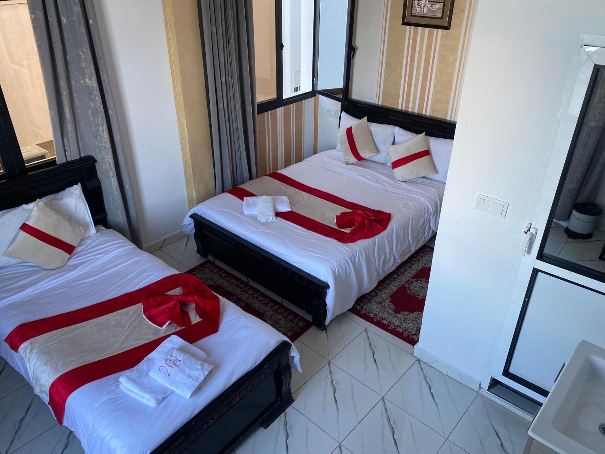 Hotel Biarritz Танжер Экстерьер фото